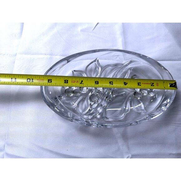 Clear Glass Oval Serving Tray With Grape & Leaf Design 9” dessert hors d’oeuvres - Picture 2 of 6
